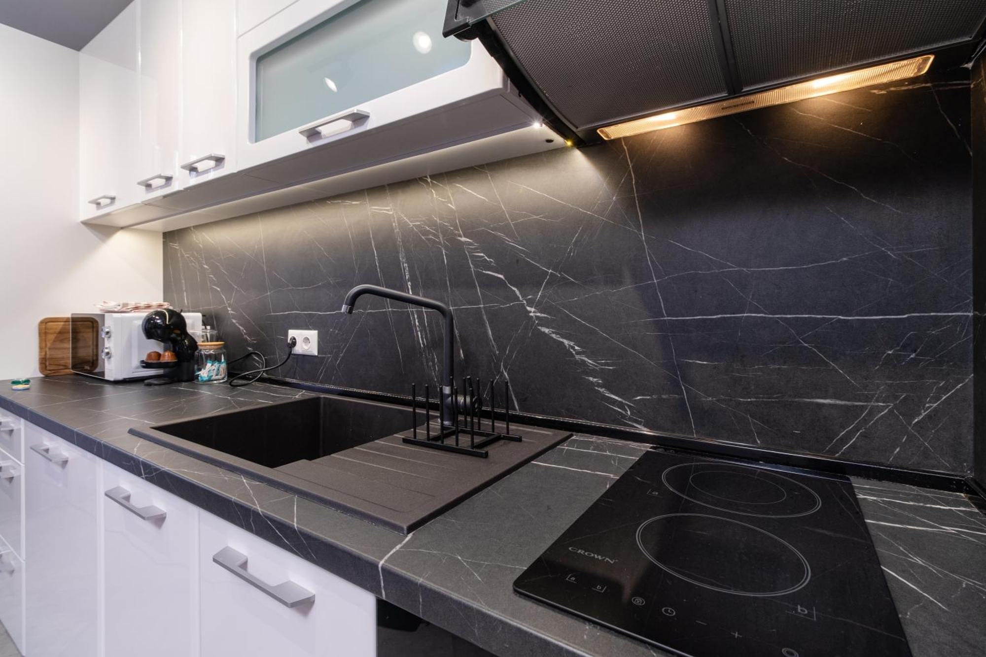 1-Bedroom Apartment With Free Private Parking Plovdiv Esterno foto
